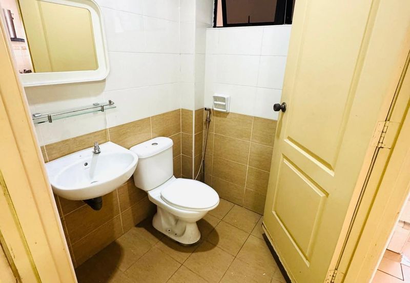 Ipoh bercham idaman partial furnished double storey house for rent