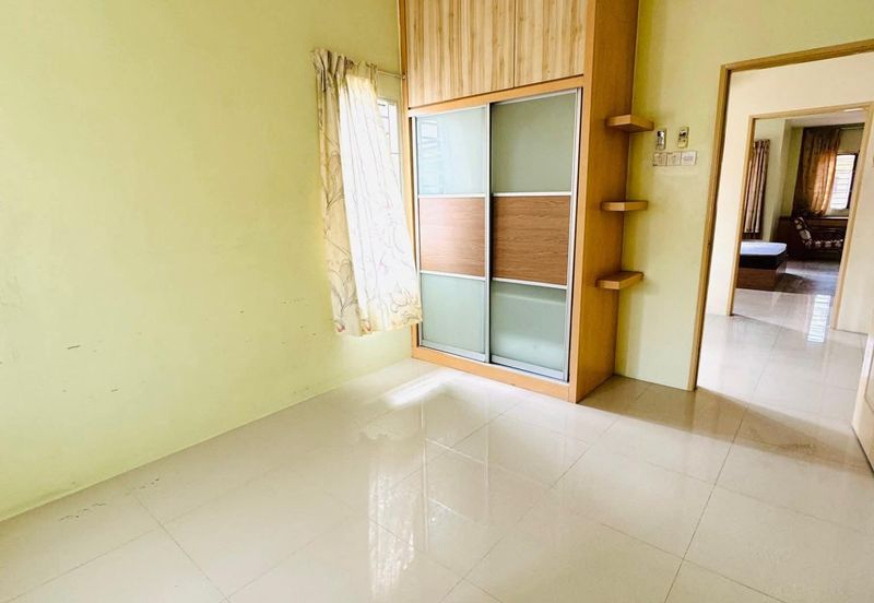 Ipoh bercham idaman partial furnished double storey house for rent