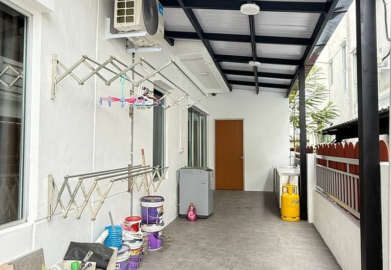 Ipoh meru scientex fully furnished 2 sty inter corner house for rent