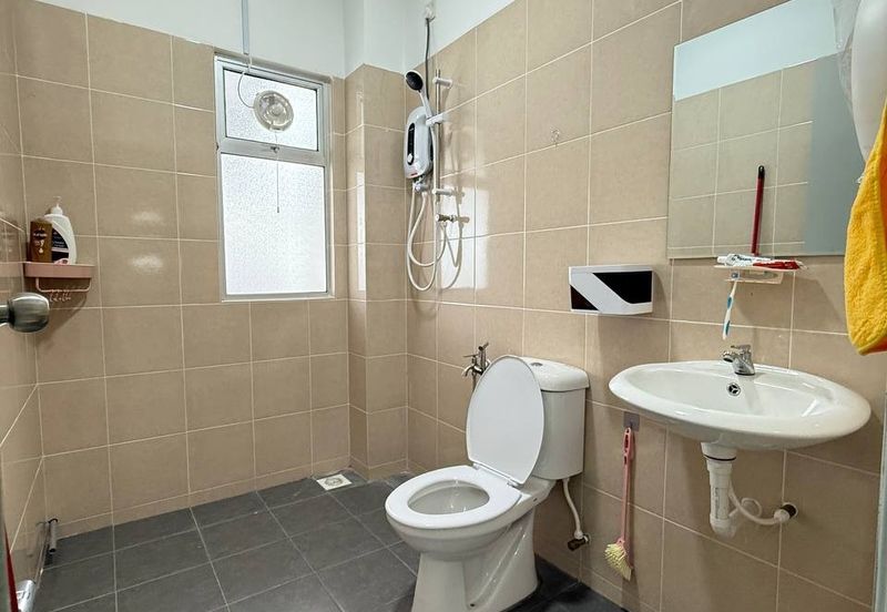 Ipoh meru scientex fully furnished 2 sty inter corner house for rent