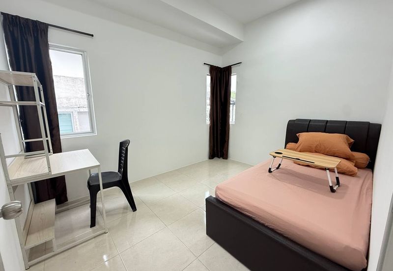 Ipoh meru scientex fully furnished 2 sty inter corner house for rent