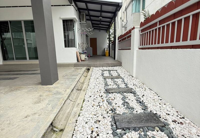 Ipoh meru scientex fully furnished 2 sty inter corner house for rent
