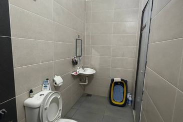 Perak batu gajah kinta permai renovated single storey house for sale