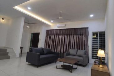 Ipoh botani beringin fully furnished double storey corner house for rent