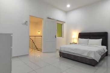 Ipoh botani beringin fully furnished double storey corner house for rent