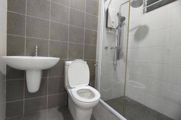 Ipoh botani beringin fully furnished double storey corner house for rent