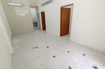 Panorama Lapangan Perdana Flat