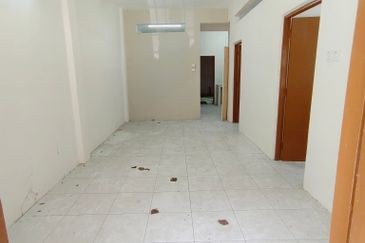 Panorama Lapangan Perdana Flat