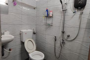 Ipoh klebang restu freehold renovated single storey house for sale