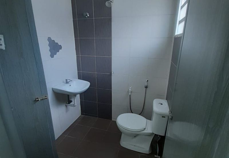 Ipoh meru raya double storey house for rent