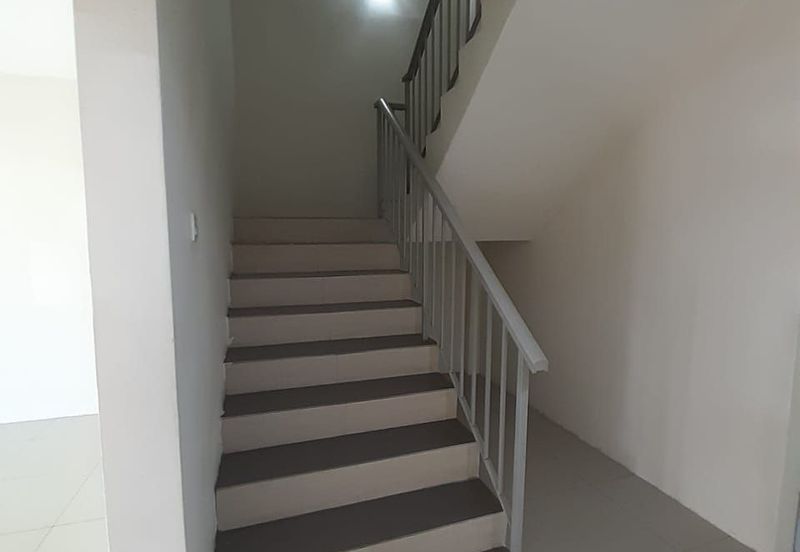 Ipoh meru raya double storey house for rent