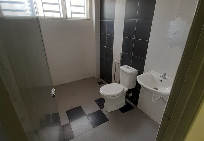 Ipoh meru raya double storey house for rent