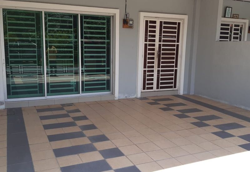 Ipoh meru raya double storey house for rent