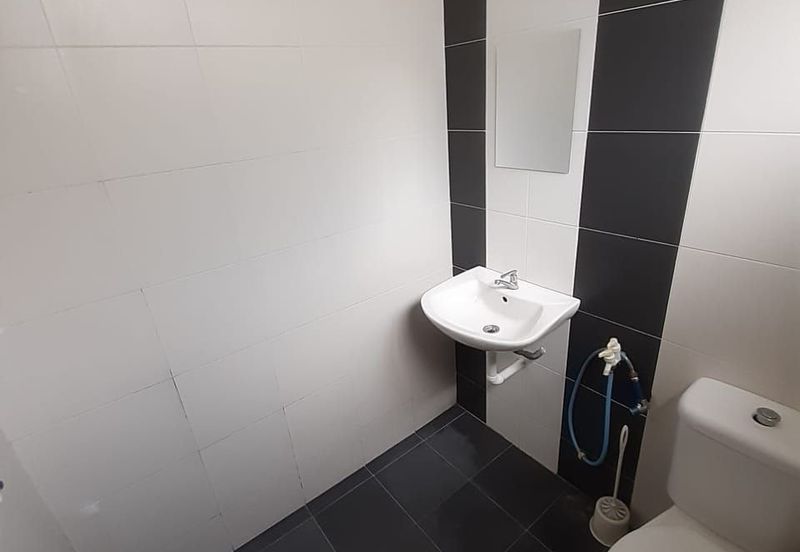 Ipoh meru raya double storey house for rent