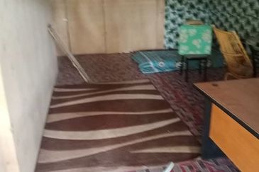 Ipoh Simpang Pulai Height renovated extended double storey shoplot for sale