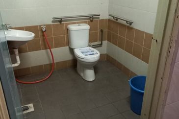 Ipoh Simpang Pulai Height renovated extended double storey shoplot for sale