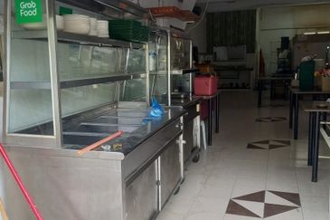 Ipoh Simpang Pulai Height renovated extended double storey shoplot for sale