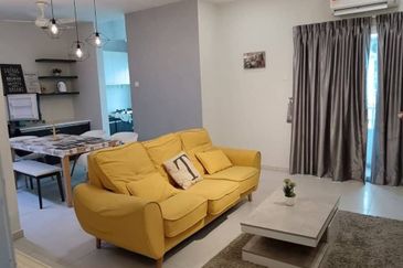 Ipoh jln kl kangsar Genesis fully furnished townhouse for sale