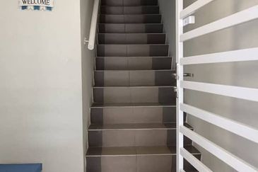 Ipoh jln kl kangsar Genesis fully furnished townhouse for sale