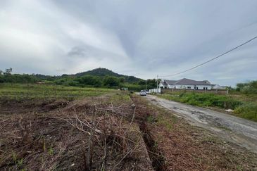 Ipoh chemor super big residential bungalow land for sale