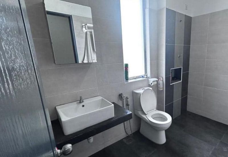 Ipoh klebang pine park renovated double storey house for rent