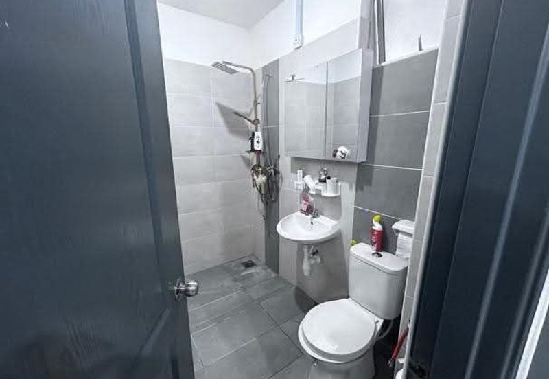 Ipoh klebang pine park renovated double storey house for rent