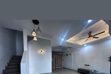 Ipoh klebang pine park renovated double storey house for rent