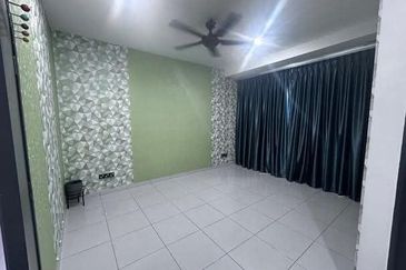 Ipoh klebang pine park renovated double storey house for rent
