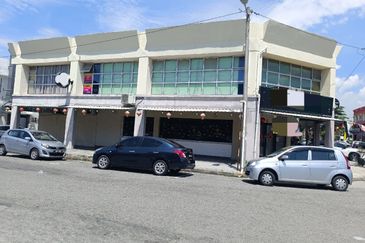 Ipoh botani siber nice location ground floor shoplot for rent