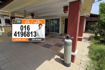 Ipoh botani palma  partial furnished double storey semi-d house for sale