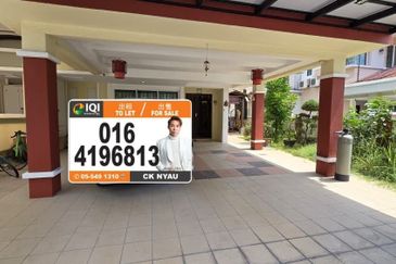 Ipoh botani palma  partial furnished double storey semi-d house for sale