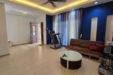 Ipoh botani palma  partial furnished double storey semi-d house for sale