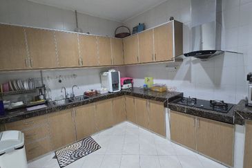 Ipoh botani palma  partial furnished double storey semi-d house for sale