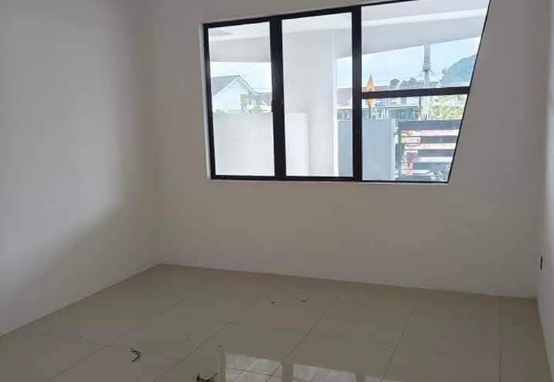 Ipoh jln kl kangsar gunung lang partial furnished single sty house for rent