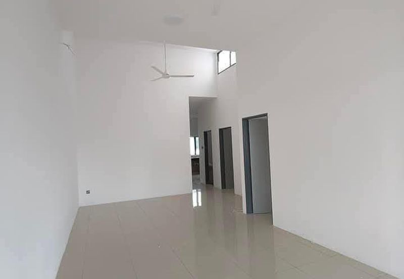 Ipoh jln kl kangsar gunung lang partial furnished single sty house for rent