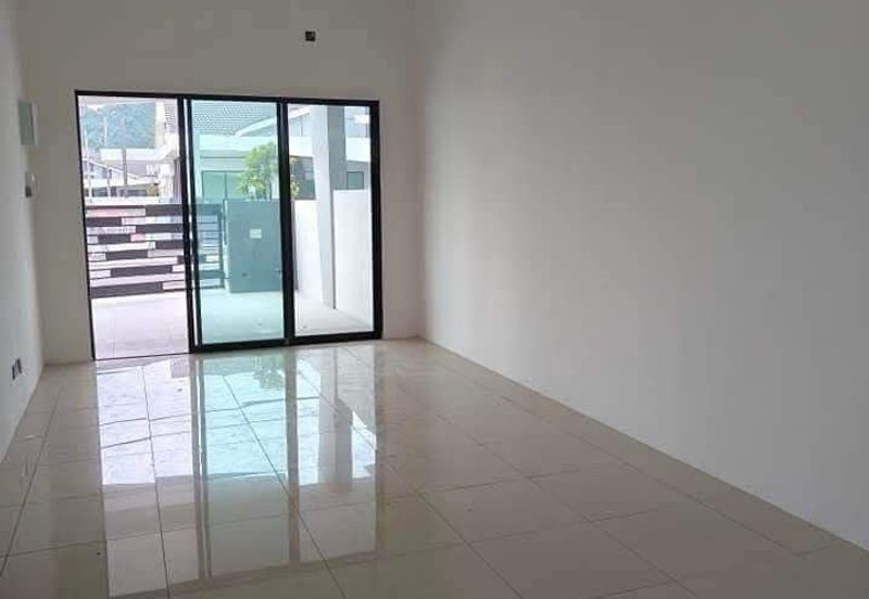 Ipoh jln kl kangsar gunung lang partial furnished single sty house for rent