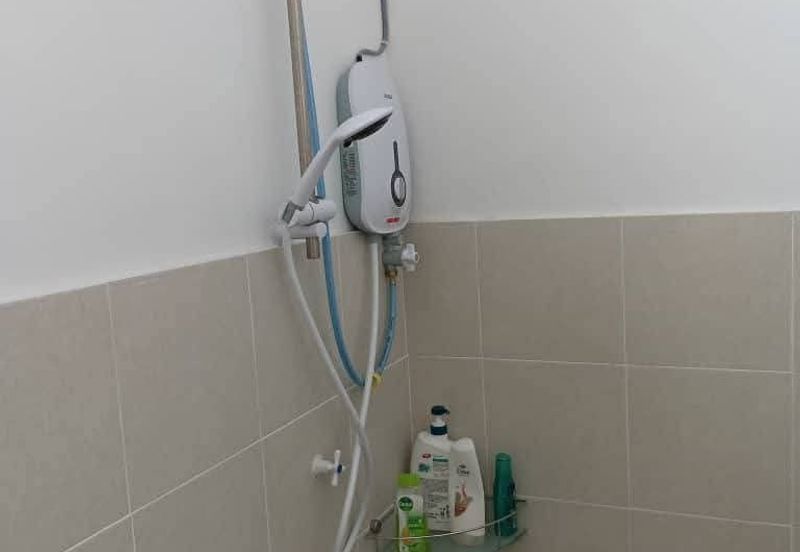 Ipoh meru chepor double storey inter corner house for rent