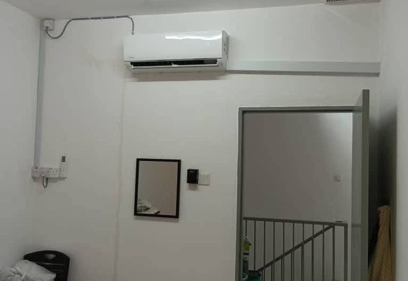 Ipoh meru chepor double storey inter corner house for rent