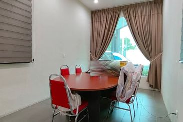 Ipoh lahat super big renovated extended double storey corner house for sale
