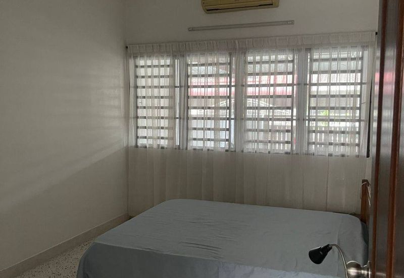 Ipoh first garden partial furnished single storey house for rent