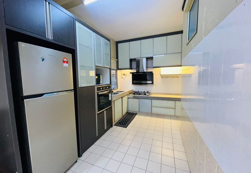 Ipoh klebang restu partial furnished 2 sty inter corner house for rent