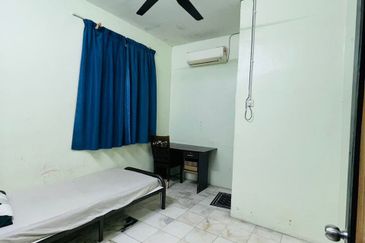 Ipoh klebang restu partial furnished 2 sty inter corner house for rent