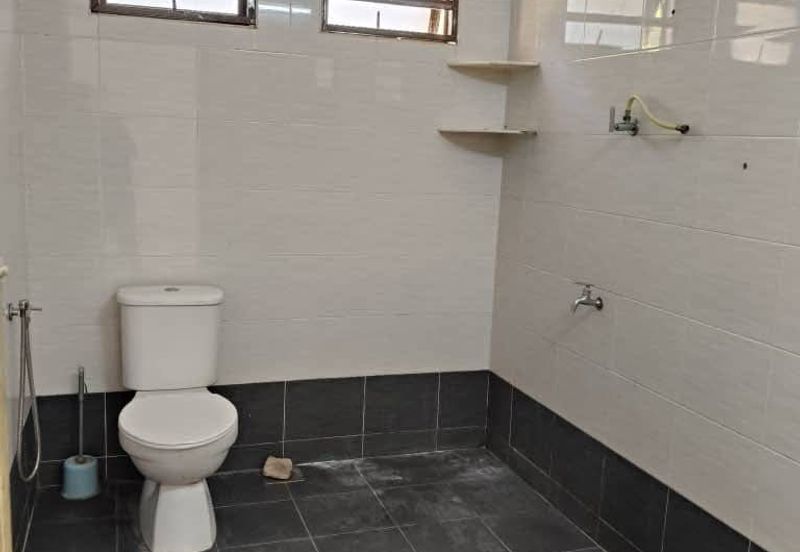 Ipoh lim garden single storey semi-d house for rent