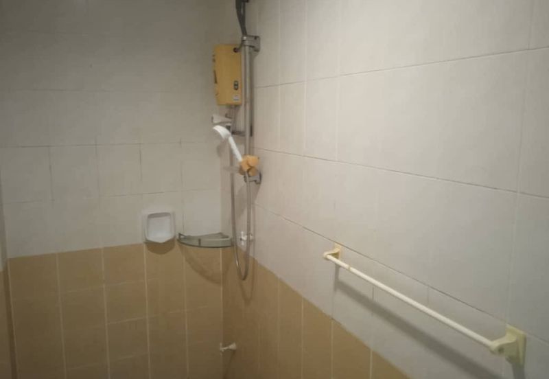 Ipoh bercham kiara fully furnished 3 rooms condo for rent