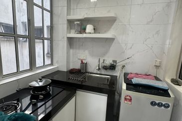 Ipoh gunung rapat hillcity fully furnished gated guarded 3 rooms condo for rent