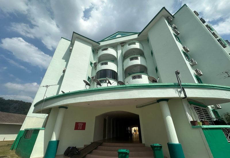 Ipoh gunung rapat hillcity fully furnished gated guarded 3 rooms condo for rent