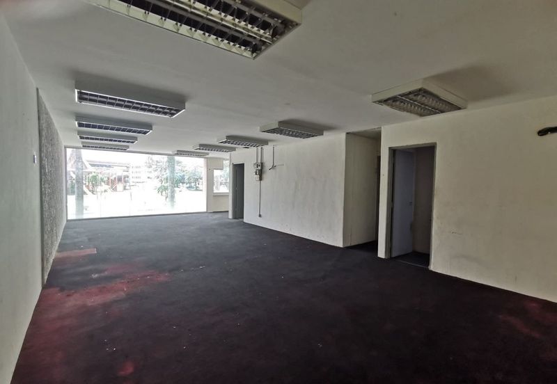 Ipoh fairpark opposite stadium 3 storey shoplot for rent