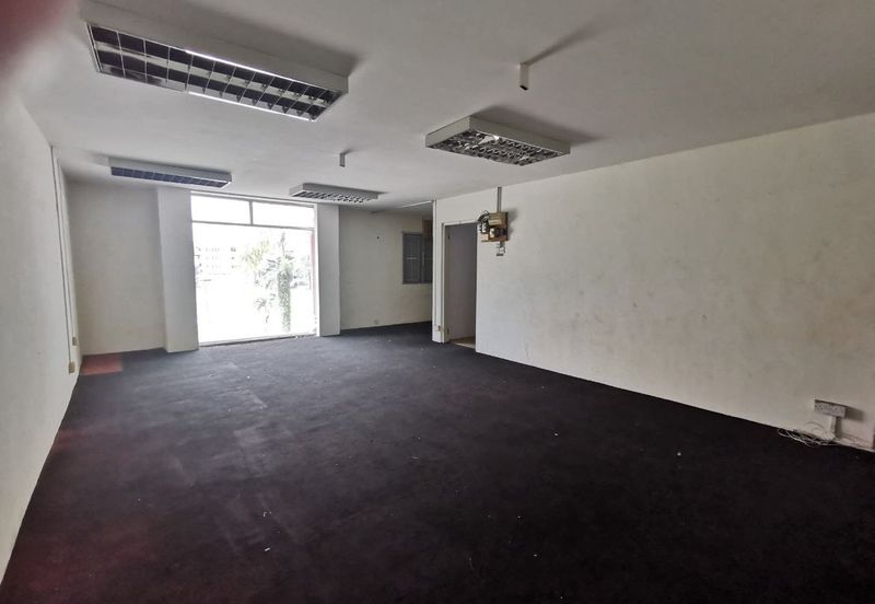 Ipoh fairpark opposite stadium 3 storey shoplot for rent