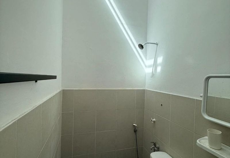 Ipoh meru chepor renovated double storey empty unit house for rent