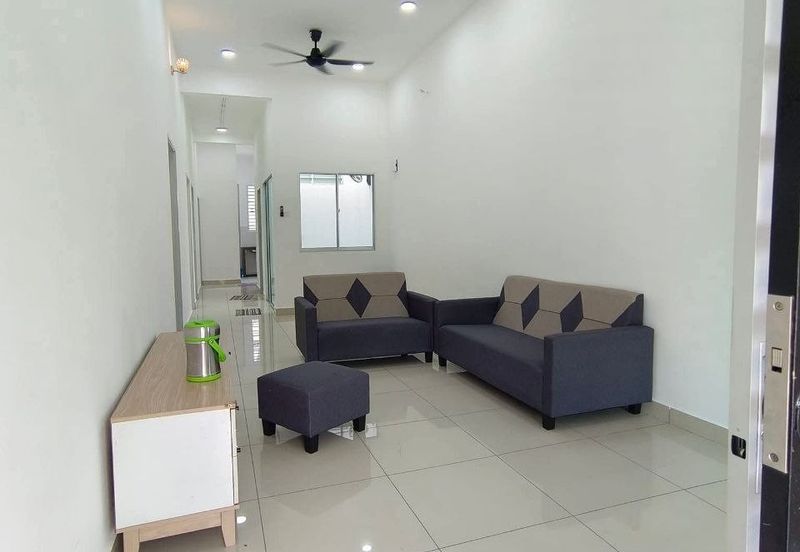 Ipoh klebang sierra partial furnished facing empty land 1 sty house for rent